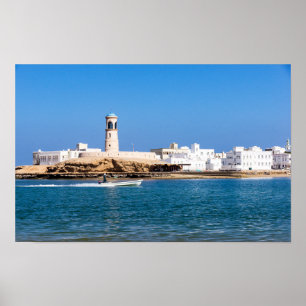 Póster Faro Sur con barco de pescador - Sur, Omán