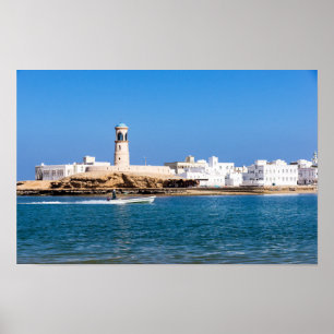 Póster Faro Sur con barco de pescador - Sur, Omán