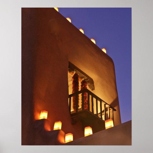 Póster Farolitos tradicionales iluminan estructuras de ad (Frente)