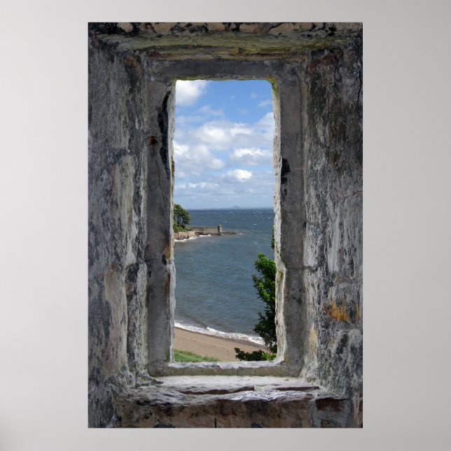 Póster Faux Window - Castle Mirando hacia la playa (Frente)