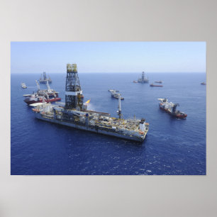 Póster Flaring operations conducted by the drillship