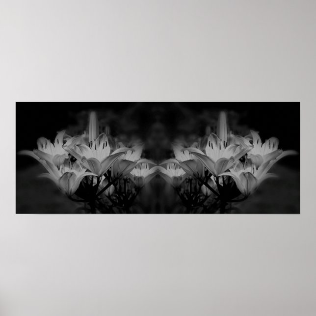 Póster Flores De Lirio En Espejo Blanco Y Negro Resumen (Frente)