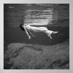 Póster Flotando bajo el agua, 1947. Foto antigua