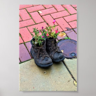Póster Flowers in Old Boots