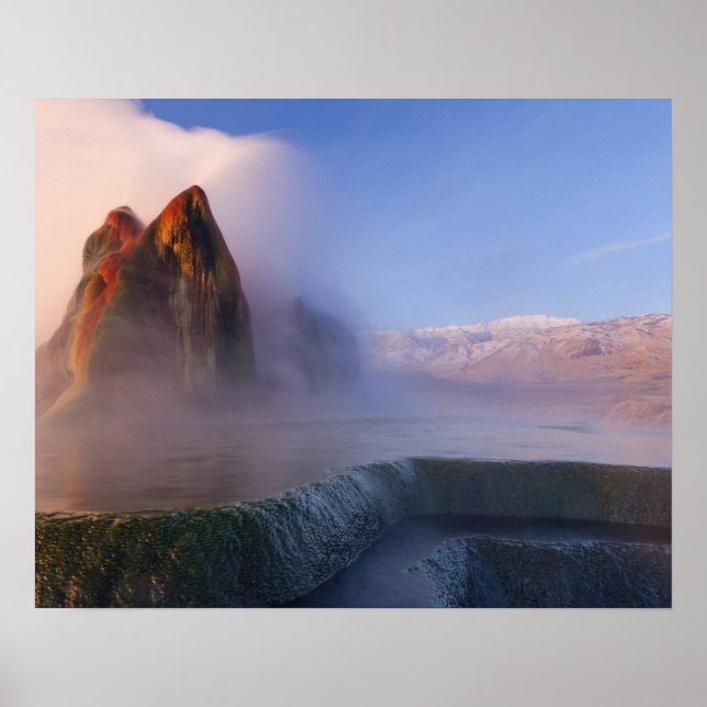 Póster Fly Geyser with snow capped Granite Range (Frente)