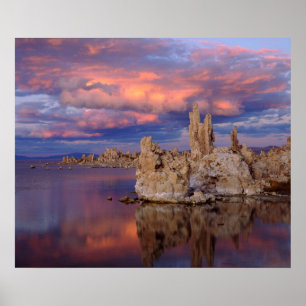 Póster Formaciones de toba en el lago Mono
