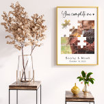 Póster Foto de Boda de pareja moderna | Poster del rompec<br><div class="desc">Celebra el amor y la alegría con nuestro hermoso poster de rompecabezas fotográfico, un regalo perfecto para una pareja amorosa en cualquier ocasión. Este rompecabezas personalizado captura momentos preciados para un compromiso, una fiesta nupcial, un boda o un aniversario. Añada una foto fantástica, los nombres de la pareja, y una...</div>