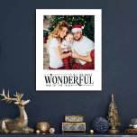 Póster Foto de la familia de los navidades Más tiempo mar<br><div class="desc">¡Captura la magia de la temporada con este poster Navidad! Añade una de tus fotos familiares favoritas y difunde la alegría de las vacaciones con la leyenda "Es la época más maravillosa del año".</div>