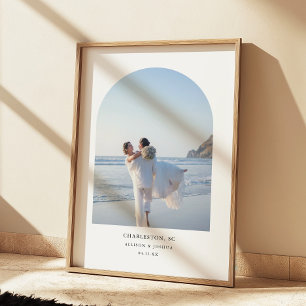 Póster Foto de pareja de arco de boda minimalista moderno
