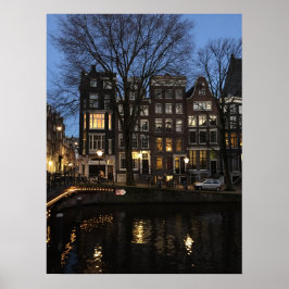 Póster Foto de resplandor nocturno del Canal de Amsterdam