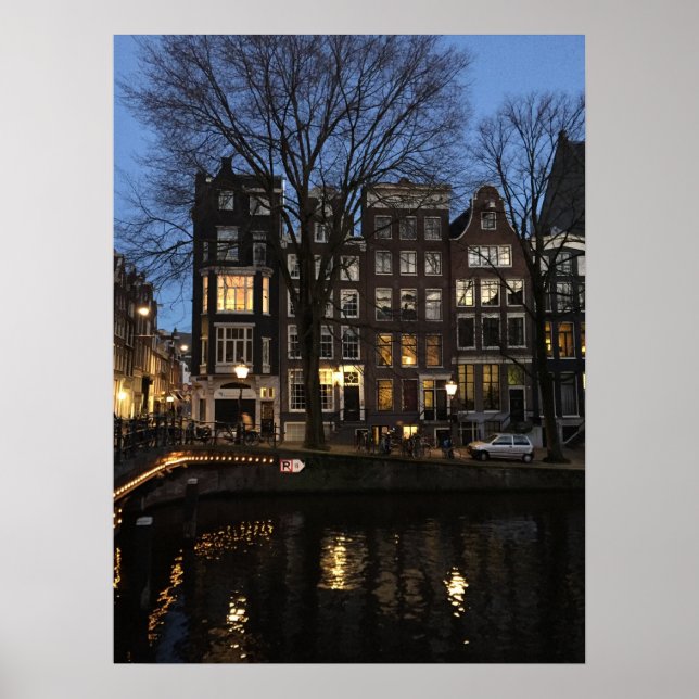 Póster Foto de resplandor nocturno del Canal de Amsterdam (Frente)