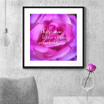 Póster Foto de Rosa rosa morado cree en cita mágica<br><div class="desc">"Los que no creen en la magia nunca la encontrarán". Una foto de primer plano de una rosa violeta rosada le da ganas de sentirse inspirado. Tómate un momento para relajarte e inhalar la belleza de este gigantesco rosa poster fotográfico. Las flores frescas siempre me hacen sonreír. ¡Hace un gran...</div>