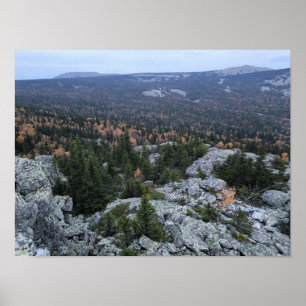 Póster foto de un bosque montañoso otoñal, montañas, p
