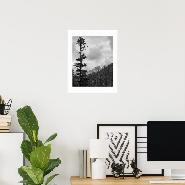 Póster Foto en blanco y negro de Montaña Tormentosa (Oficina en casa)