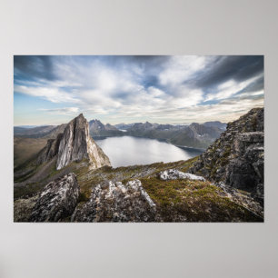 Póster Foto paisajista de las montañas de Noruega