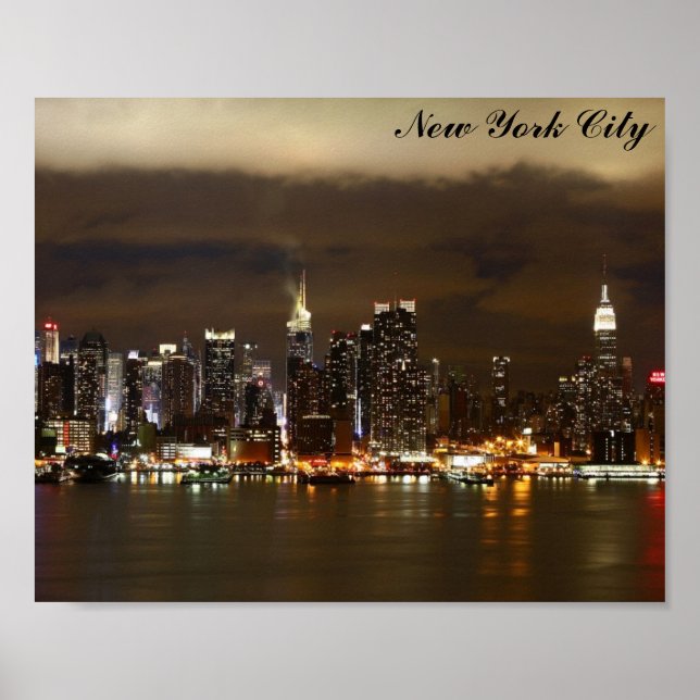 Póster Foto panorámica nocturna del Skyline de Nueva York (Frente)