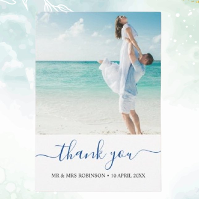 Póster Foto personalizado Signo de bienvenida de boda en  (Welcome guests to your special day with a custom photo modern beach wedding welcome sign.  )