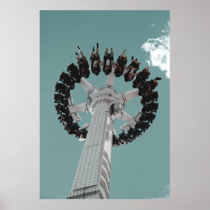 Póster Fotografía de ángulo bajo de personas que conducen