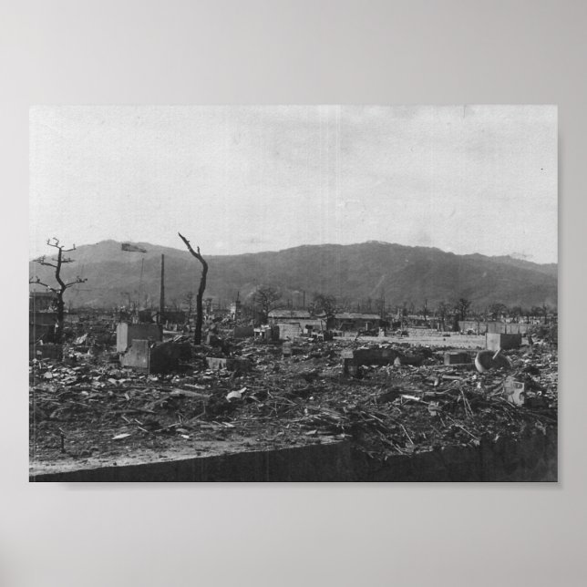 Póster Fotografía de Hiroshima, bomba atómica en la Segun (Frente)