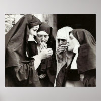 Fotografía vintage de las monjas fumando 20x16in