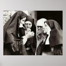 Fotografía vintage de las monjas fumando 24x18in