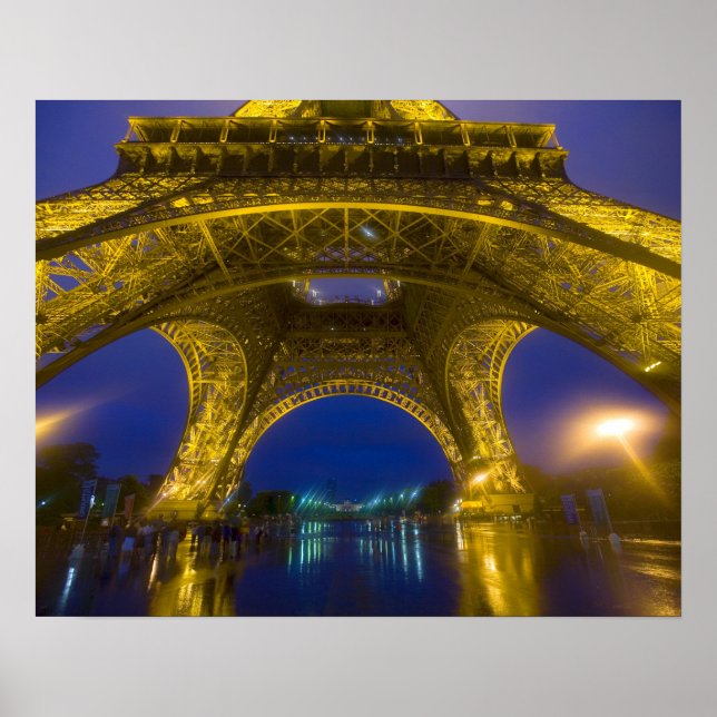 Póster Francia, París. Torre Eiffel iluminada en (Frente)