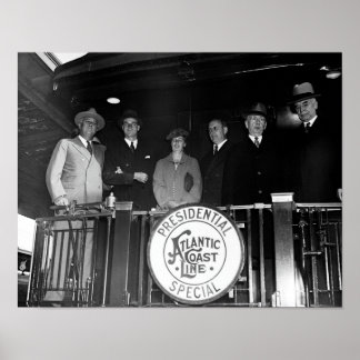 Póster Franklin y Eleanor Roosevelt en tren con personal