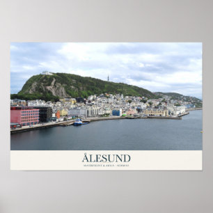 Póster Frente marítimo de Ålesund bajo el monte Aksla