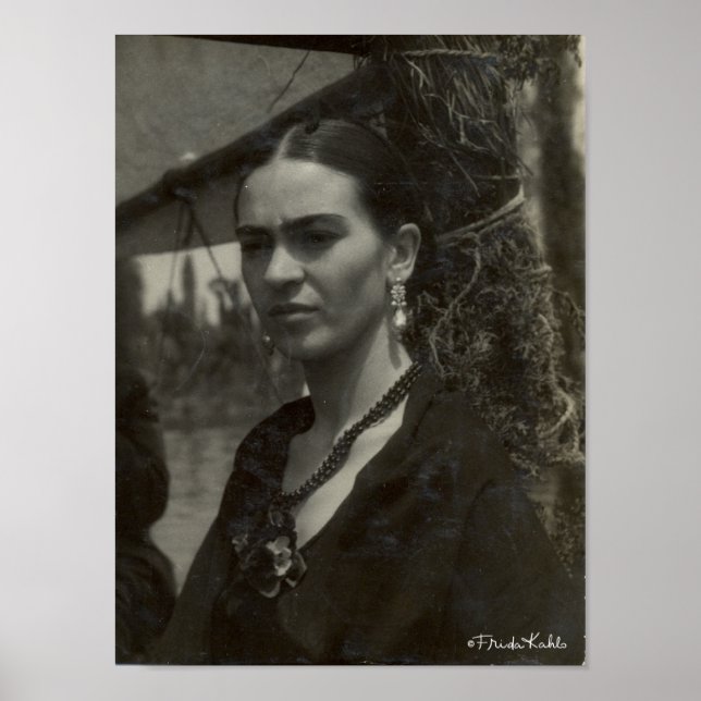 Póster Frida Kahlo in Black (Frente)