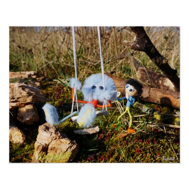 Póster Fubby monster op de schommel. (Anverso)