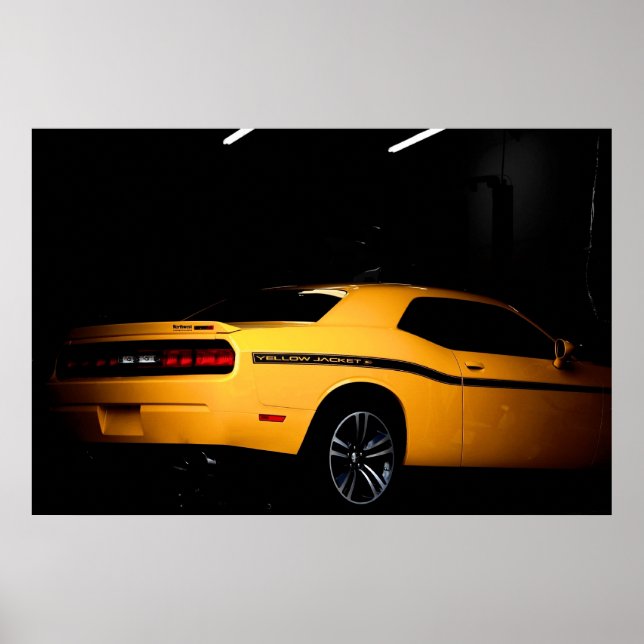 Póster Fuera de la cueva - Dodge Challenger SRT8 Yellow J (Frente)