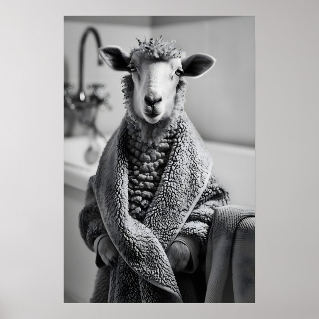 Póster Funny Sheep in Bathrobe Art, Quirky Bathroom Print (Frente)