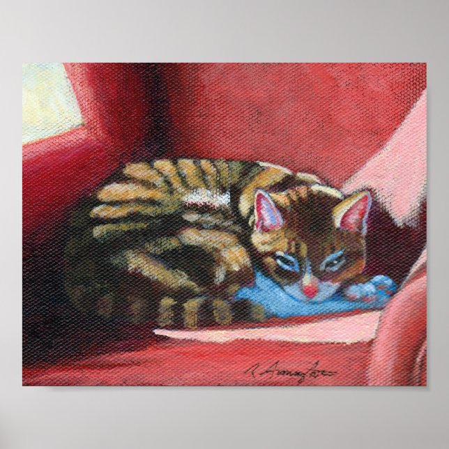 Póster Gato de Tabby marrón durmiendo en una cómoda silla (Frente)