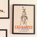 Póster Gato Funny Napped Pun Kangaroo Weirdcore<br><div class="desc">¡Prepárate para reírte con nuestra linda y extrañamente específica camiseta ‘con gato y adorada'! Esta extraña obra maestra presenta un canguro abrazando a un gato, una combinación pura y simple. Nuestros camisetas se esfuerzan en el humor, lo que los hace imprescindibles para todo aquel que ame una buena risa y...</div>