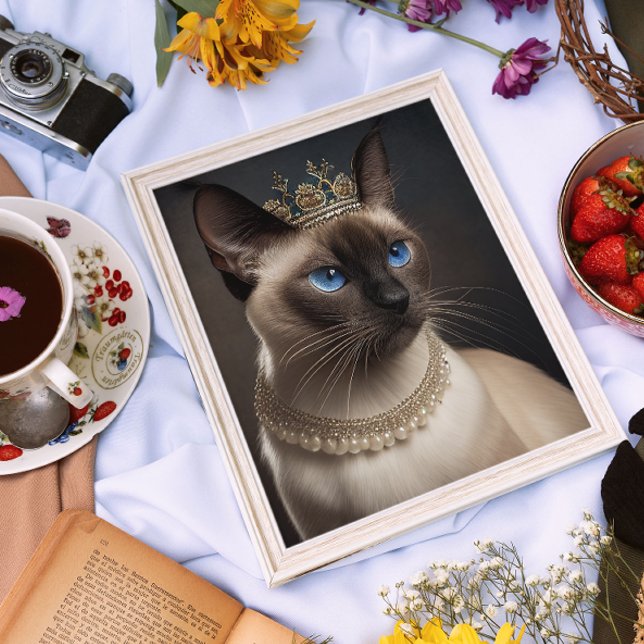Póster Gato Siamés Con Una Corona (Subido por el creador)