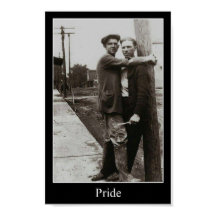 Gay men: Exhibición pública de afecto y desafío