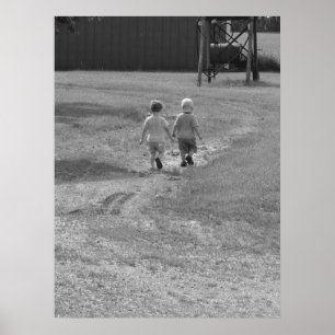Póster gemelos caminando poster blanco y negro