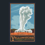 Póster Geyser de Old Faithful - Parque Nat'l de Yellowsto<br><div class="desc">Acá uno de nuestros afiches de viaje al estilo de la época. Todos los diseños son personalizados hechos para parecerse a posters de principios del siglo XX. Estas piezas de arte llevan un alto detalle, un color profundo y una cuidadosa atención a la calidad.</div>