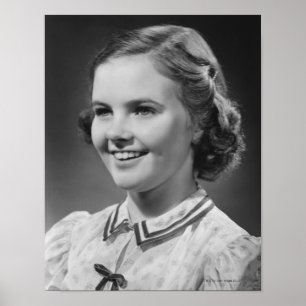 Póster Girl Posing in Studio