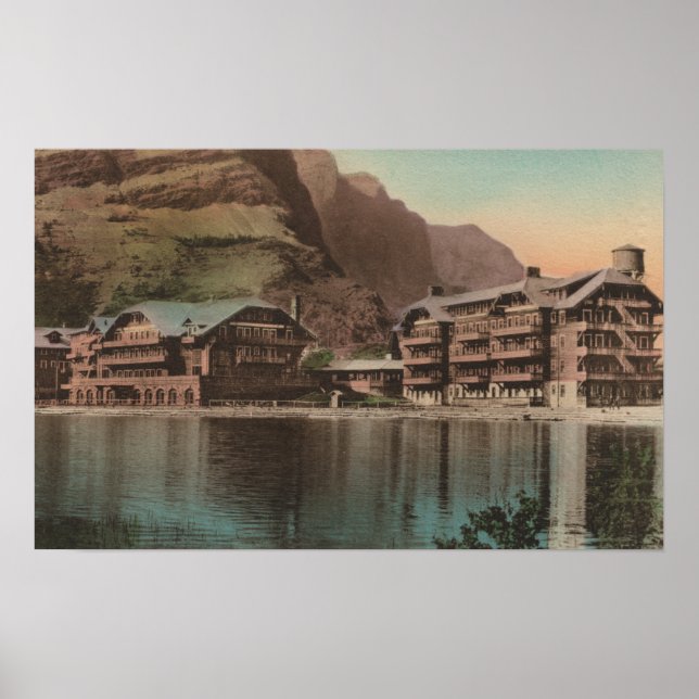 Póster Glacier, MT - View of the Many Glacier Hotel (Frente)