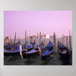 Póster Gondolas ready for tourists in Venice Italy