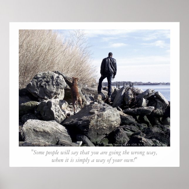 Póster gone but never forgotten (Frente)