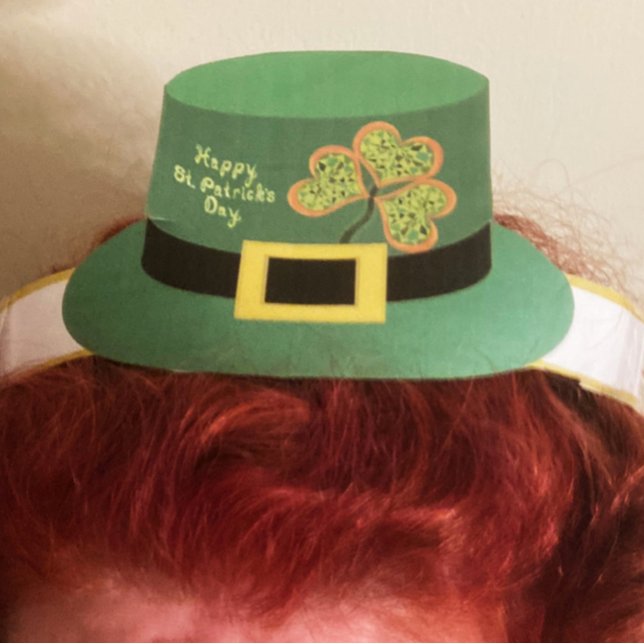 Póster Gorra de papel feliz Día de San Patricio (Subido por el creador)