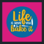 Póster Graciosa Cocina Typografía Retro Baker Art<br><div class="desc">Arte tipográfico colorido con colores retro y vibrante. Puntas y citas divertidas sobre comida,  cocina,  cocción y cena. Decoración perfecta para su cocina,  comedor,  cafetería,  panadería o restaurante. El color de fondo (el círculo y el cuadrado) es el personalizable a través de la Herramienta de diseño.</div>