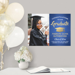 Póster Graduación en azul y oro con foto de grado de feli