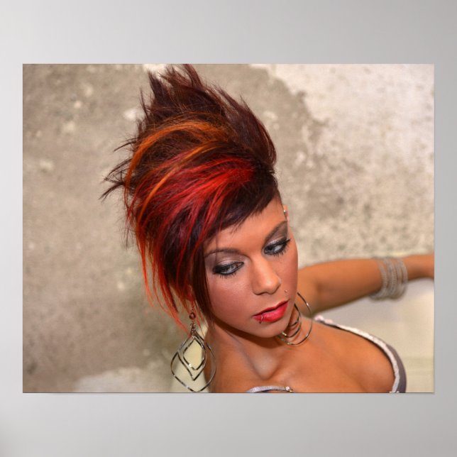 Póster Gran Poster de corte de pelo corto (Frente)