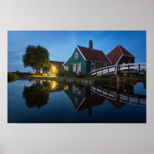 Póster Granja de queso en plena penumbra en Holanda