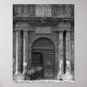 Póster Grupo de escolares que abandonan el Hotel de Ville