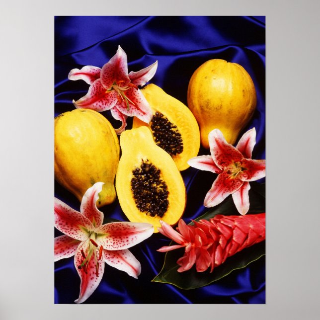 Póster Hawaiian papayas with lilies & red ginger flowers (Frente)