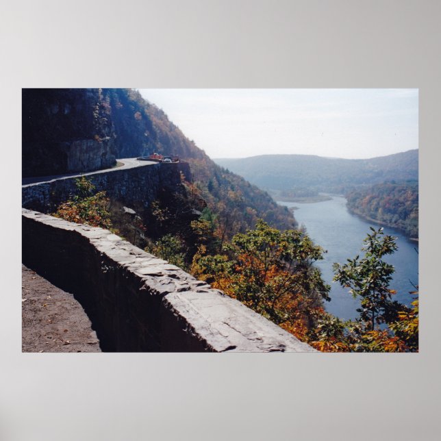 Póster Hawksnest (Frente)